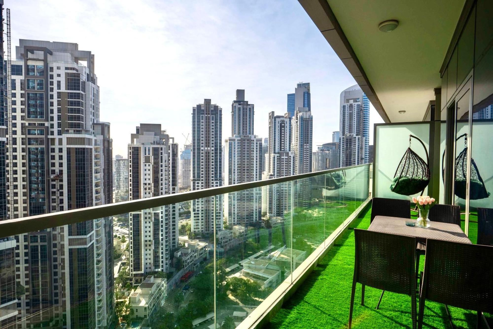Burj Khalifa Views 2Br With Infinity Pool Downtown Appartement Dubai Buitenkant foto