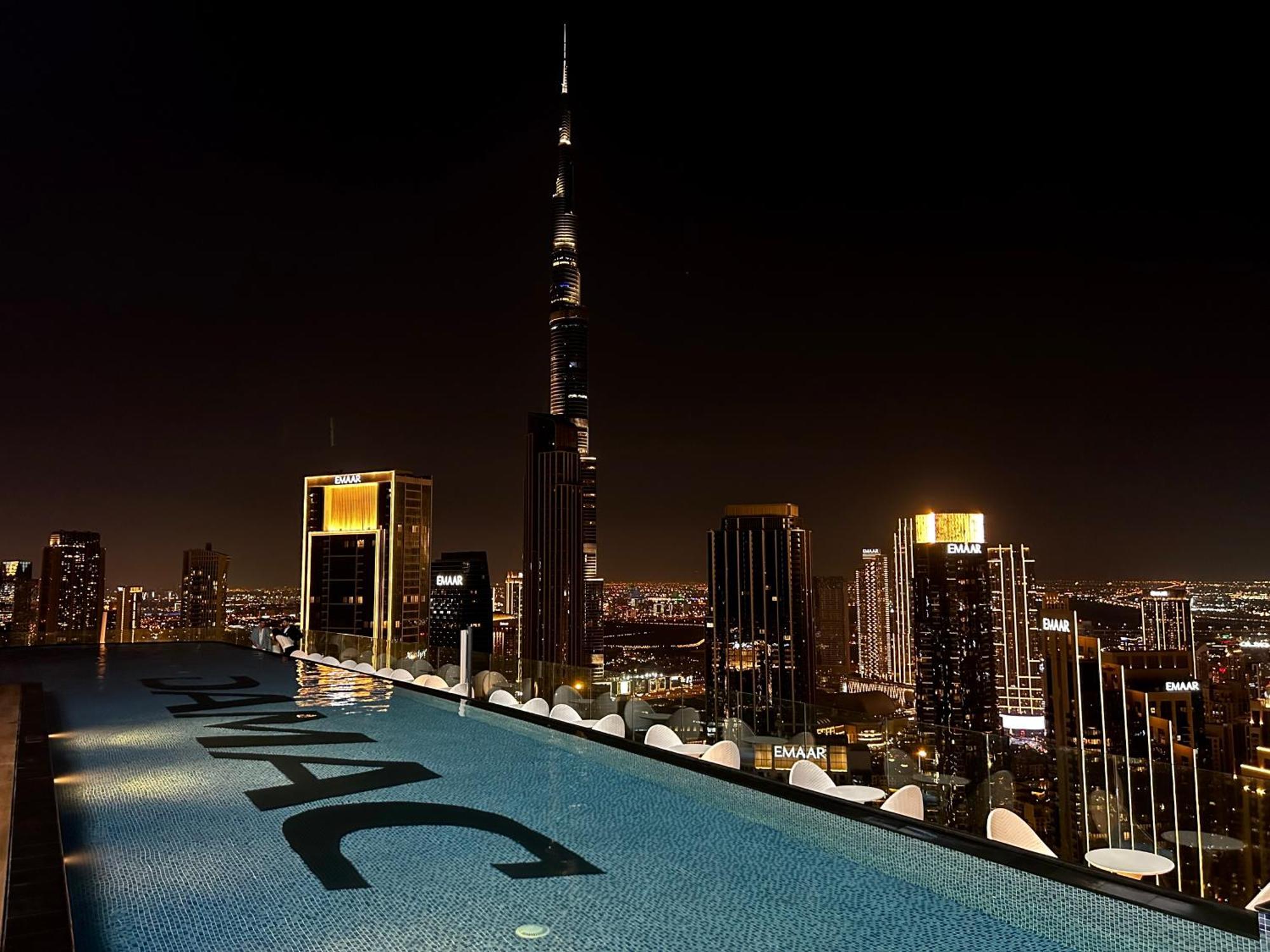 Burj Khalifa Views 2Br With Infinity Pool Downtown Appartement Dubai Buitenkant foto